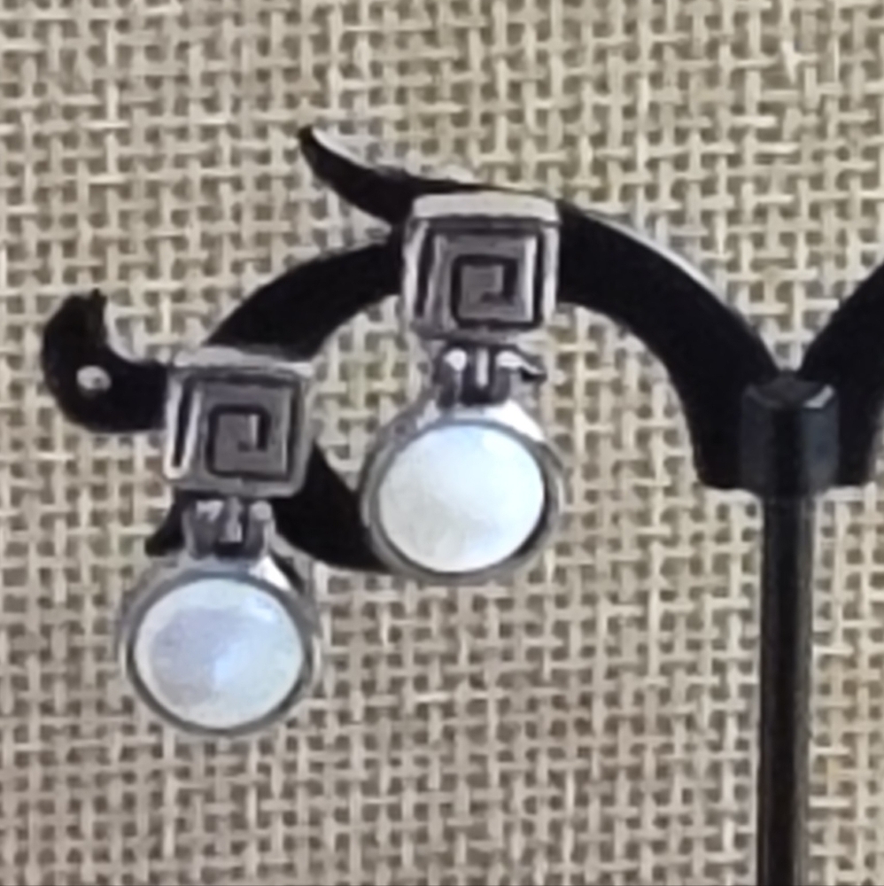 Silpada‎ P0579 pair of sterling silver Greek Key Mother of Pearl drop earrings - Picture 2 of 5